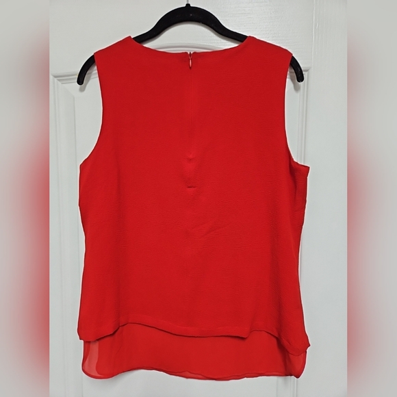 Rose & Olive Bold Red Sleeveless Blouse, Size M. - Picture 2 of 3